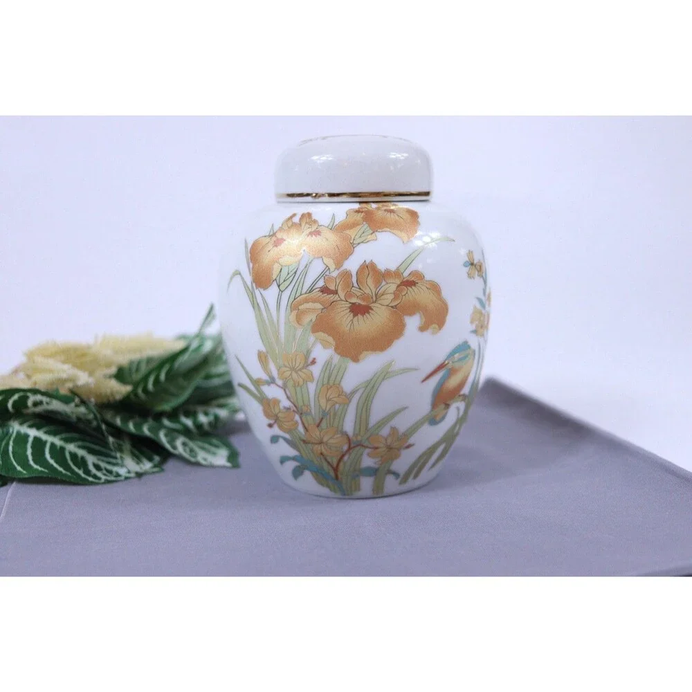 Vintage Porcelain Japanese Ginger Jar Deep Ivory Floral Kingfisher Design 6”